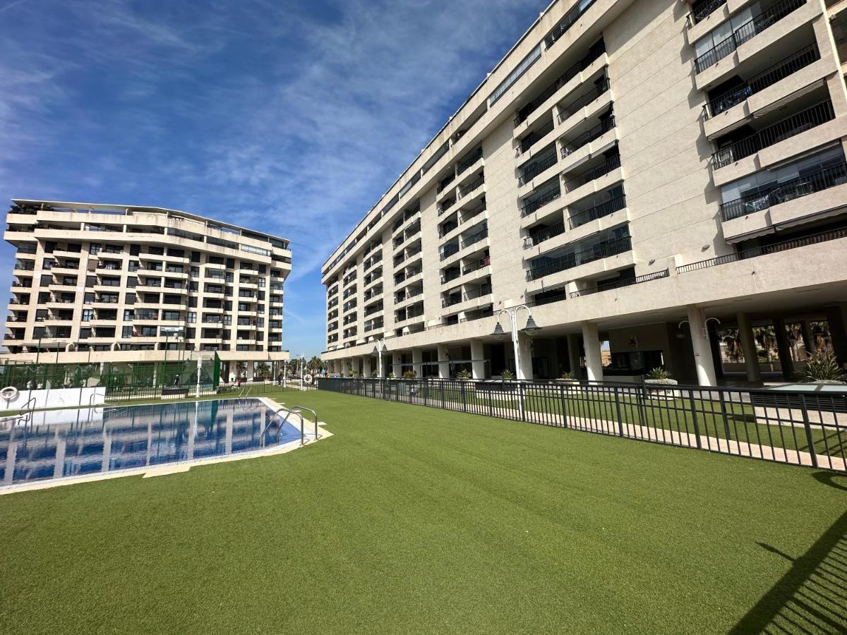 Апартаменти Sunny Patacona Seaview Валенсія Екстер'єр фото